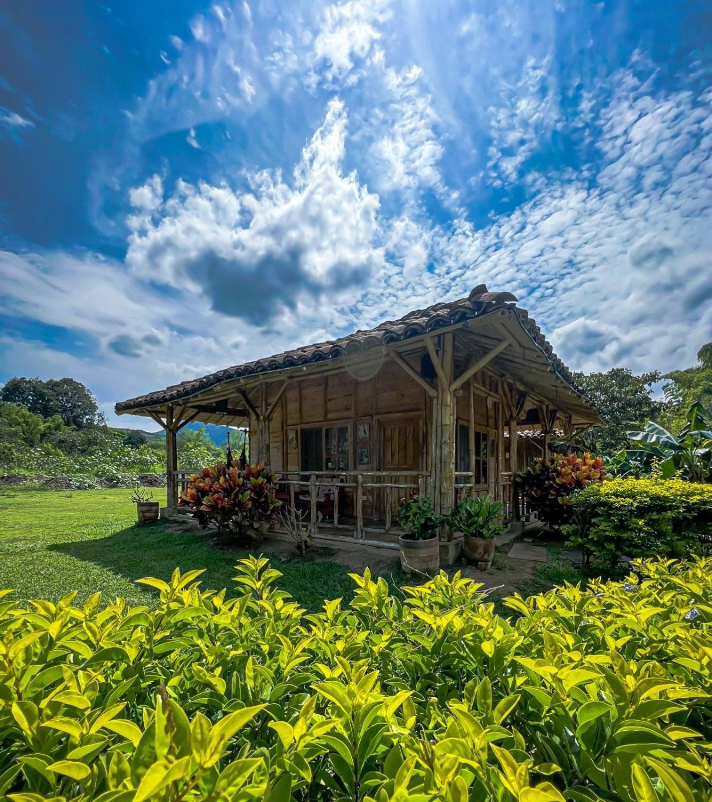 Hotel Campestre Campos Verdes Roldanillo Esterno foto